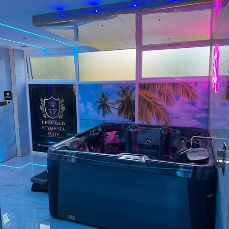 Royale By Highfield Bradford (West Yorkshire)